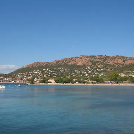 شقة Le Village - E1320 By Interhome Saint-Raphaël
